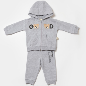 Παιδικές φόρμες Teddy 2 τεμαχίων σε γκρι χρώμα με κουκούλα και αρκουδάκι στο μπλουζάκι – Nature Bebe.