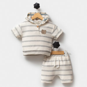 Πλεκτό βρεφικό σετ 2 τεμαχίων με ριγέ μπλουζάκι κουκούλα και σορτσάκι από οργανικό βαμβάκι – Nature Bebe